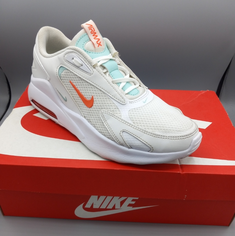 Womens Nike Air Max Bolt - Picture 2 of 8